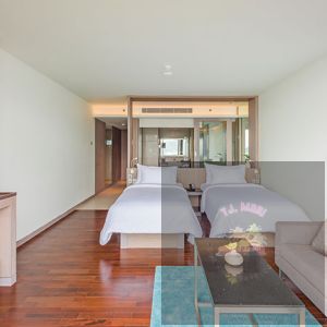 OCEANFRONT (Ocean Room)