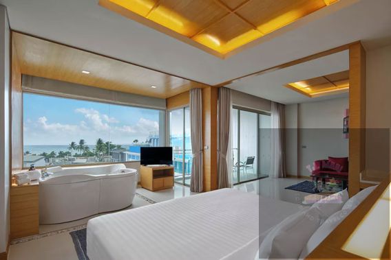 (THE KEE (Sea view suite . 80 sqm