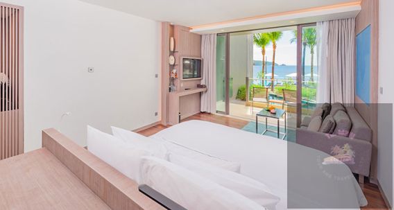 OCEANFRONT (Pool Access Comfy)